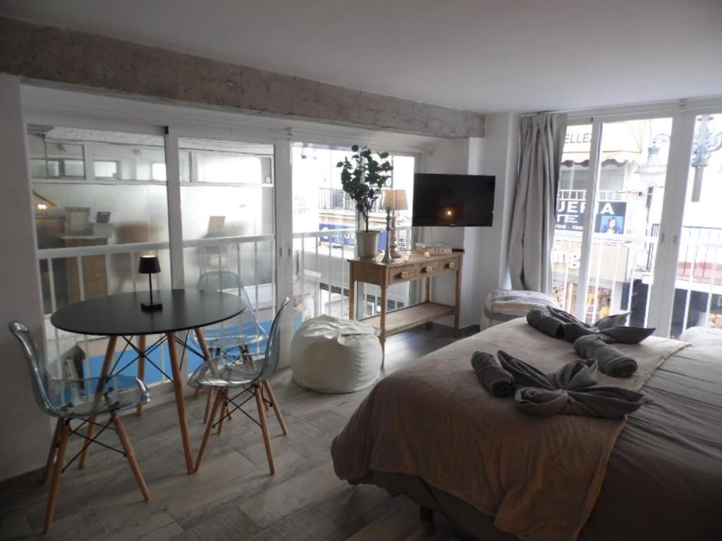 Apartamentos San Miguel Torremolinos Rum bild