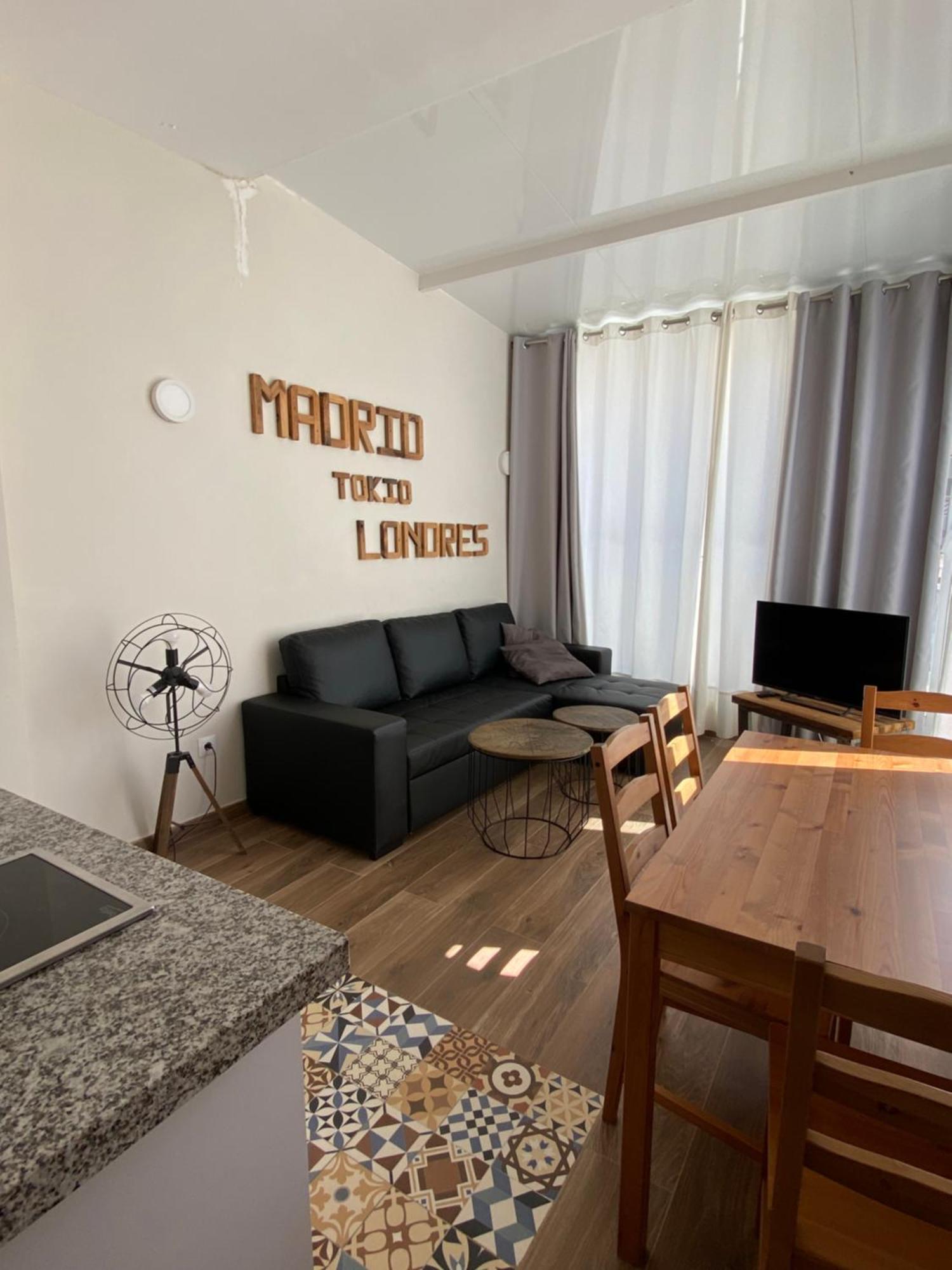 Apartamentos San Miguel Torremolinos Rum bild